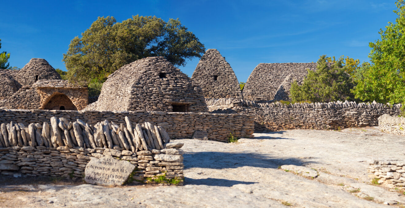 architecture cachés dans les bories